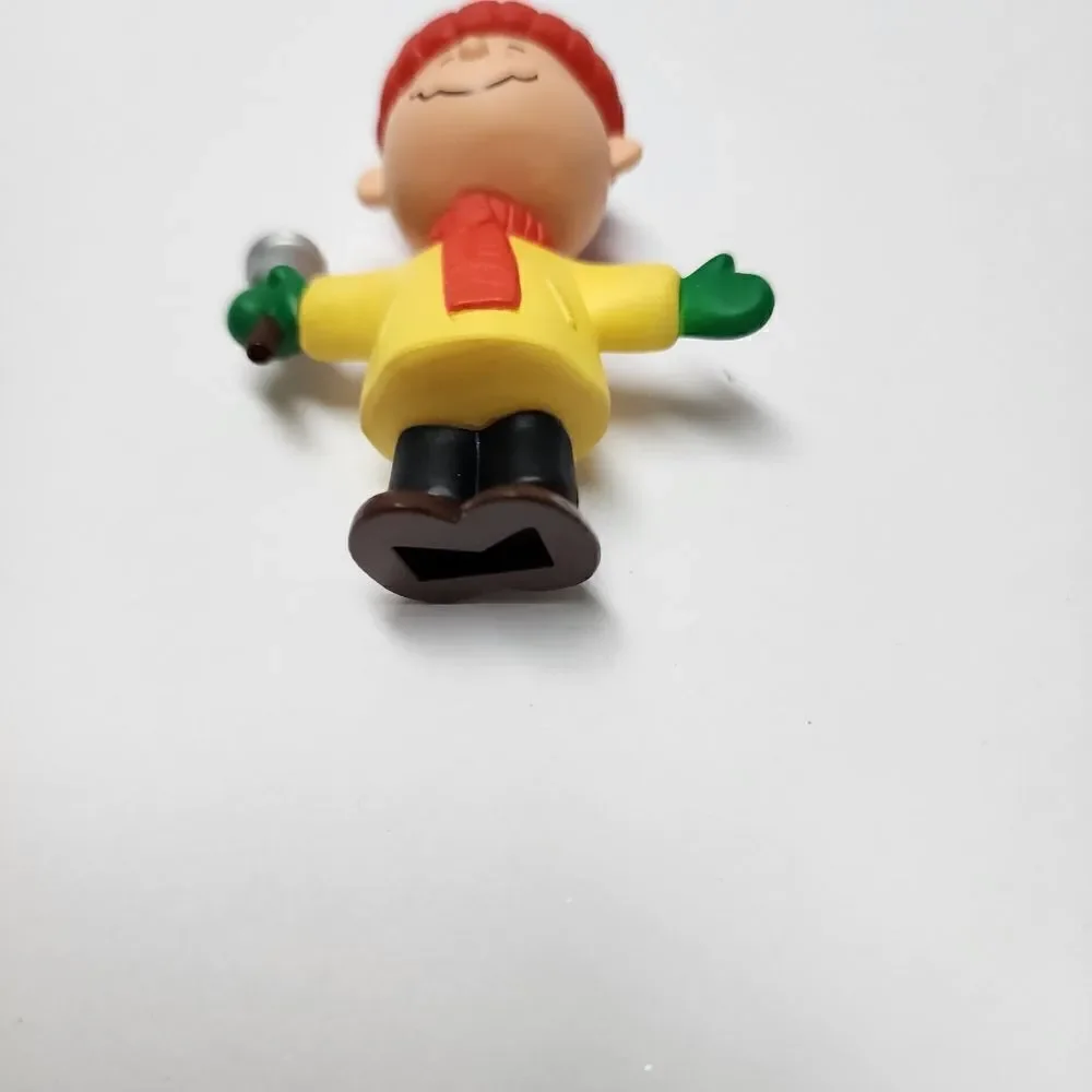 Hallmark Charlie Brown from Peanuts A Charlie Brown Christmas Keepsake Ornament